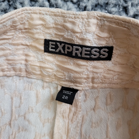 SOLD Express Chic Pink High Waist Shorts 💓 - Picture 3 of 5